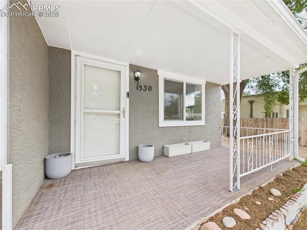 Image 6 of 37: Patio