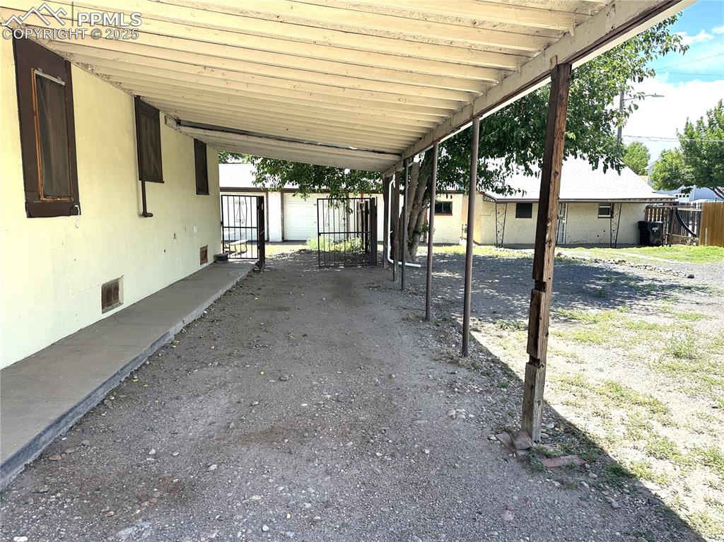 Image 11 of 15: Patio