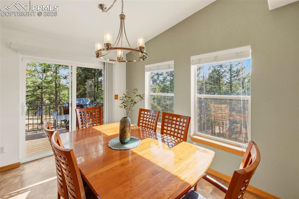 Image 12 of 47: Dining Area