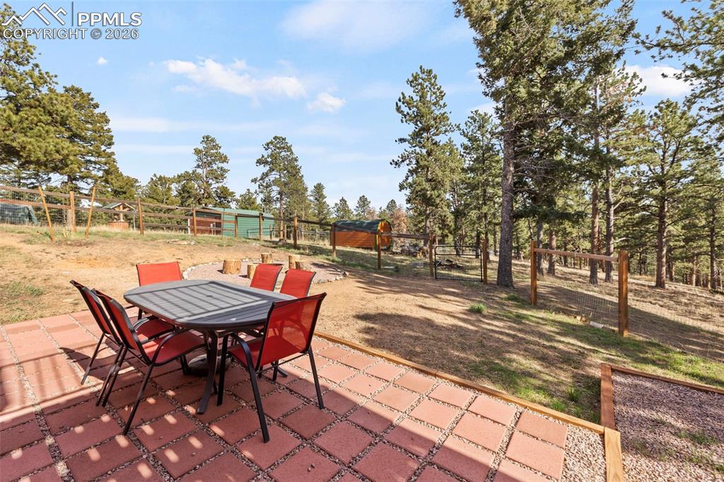 Image 32 of 47: Patio