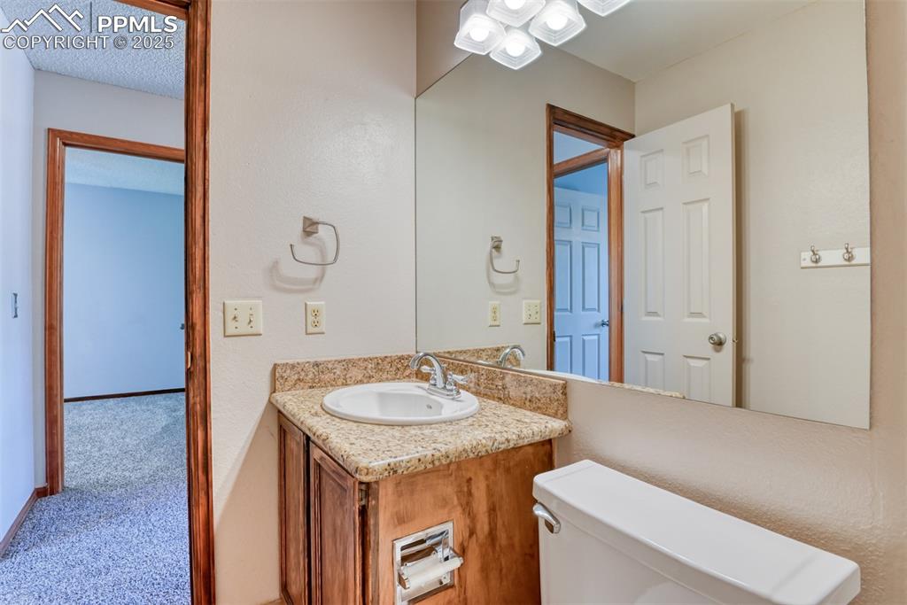 Image 41 of 49: Bathroom