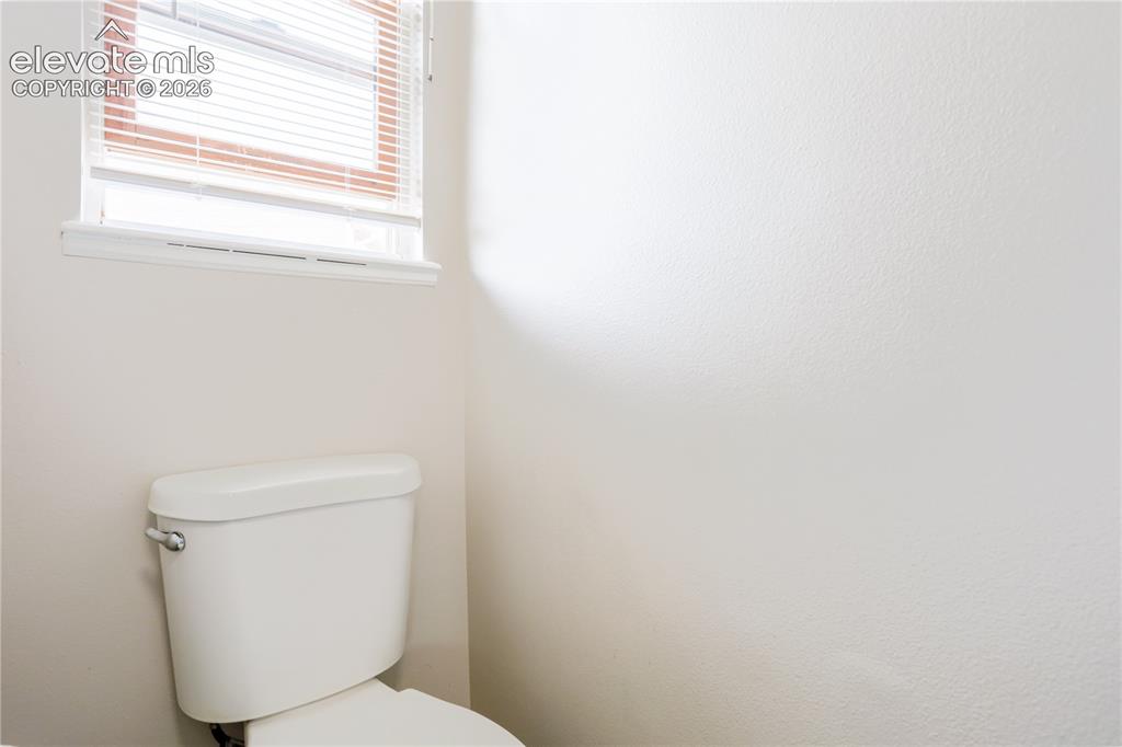 Image 34 of 39: Bathroom