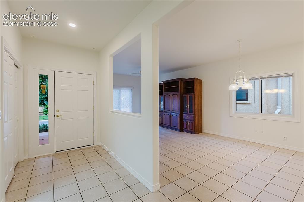 Image 8 of 48: Entry