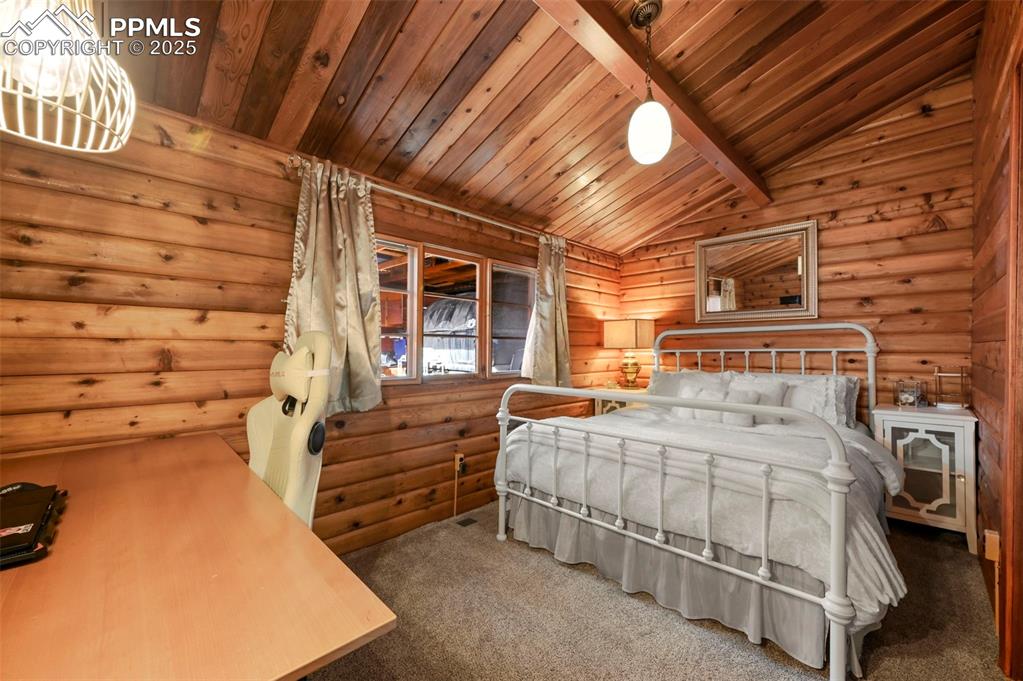 Image 20 of 39: Bedroom