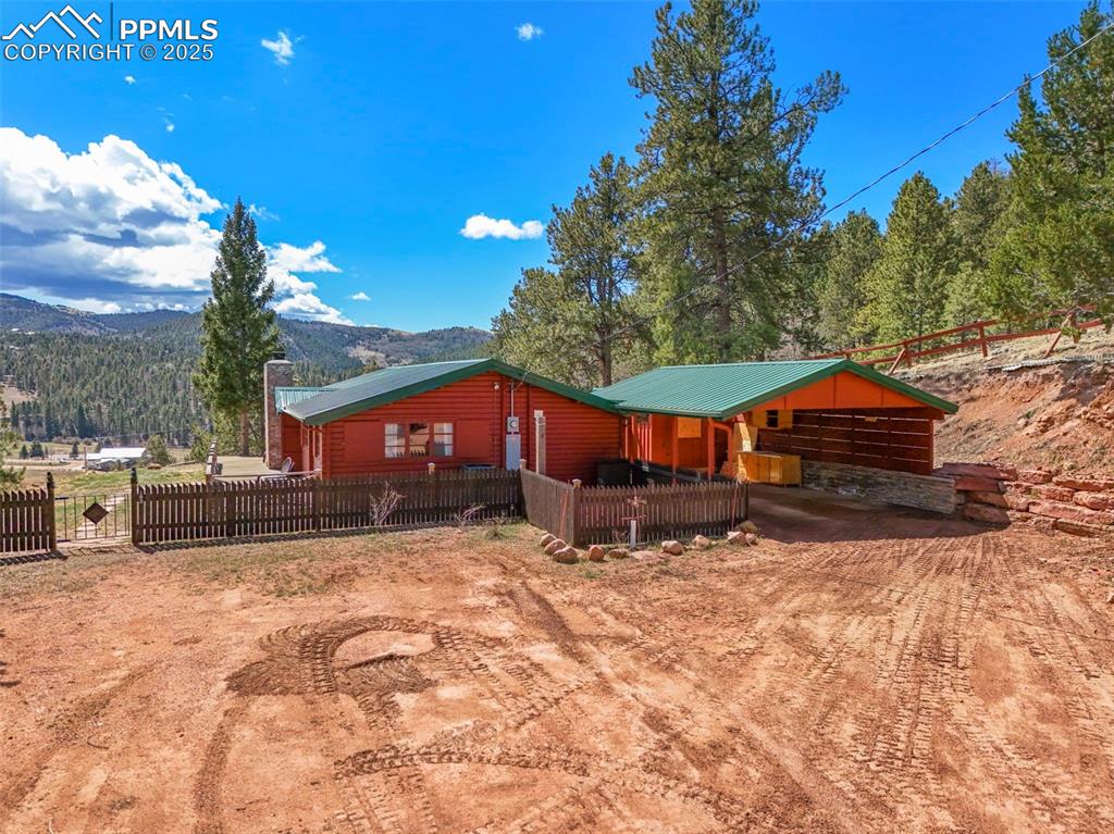 Image 35 of 39: Side of Structure