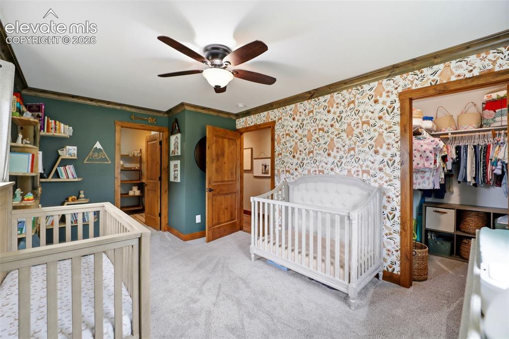 Image 18 of 50: Bedroom