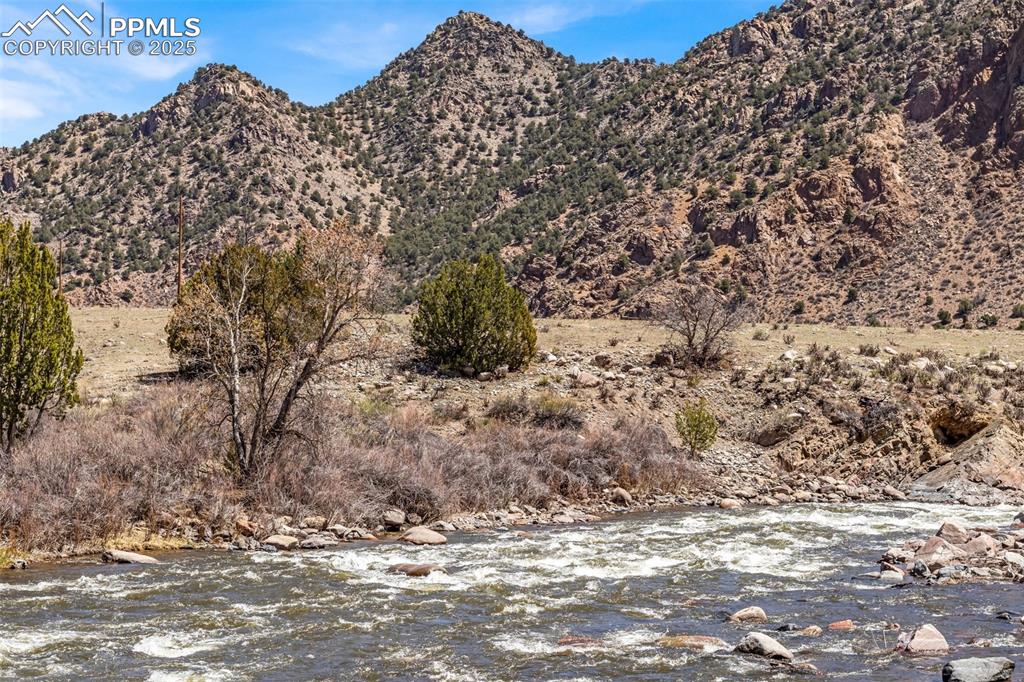 Image 32 of 33: View