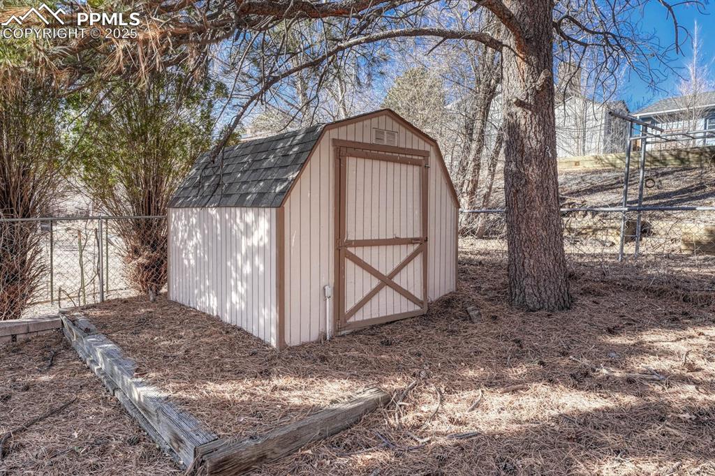 Image 40 of 43: View of shed