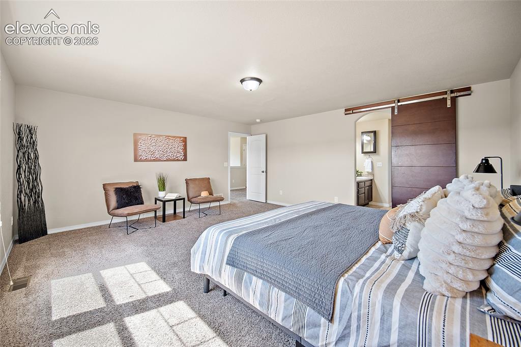 Image 18 of 38: Master Bedroom