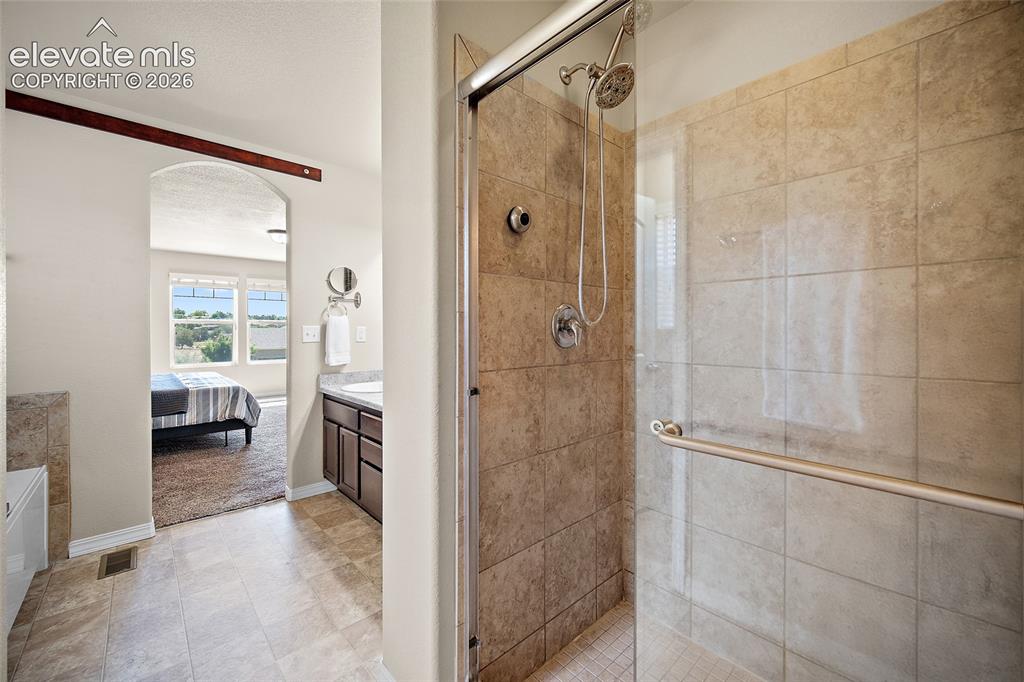 Image 20 of 38: Stand alone shower 