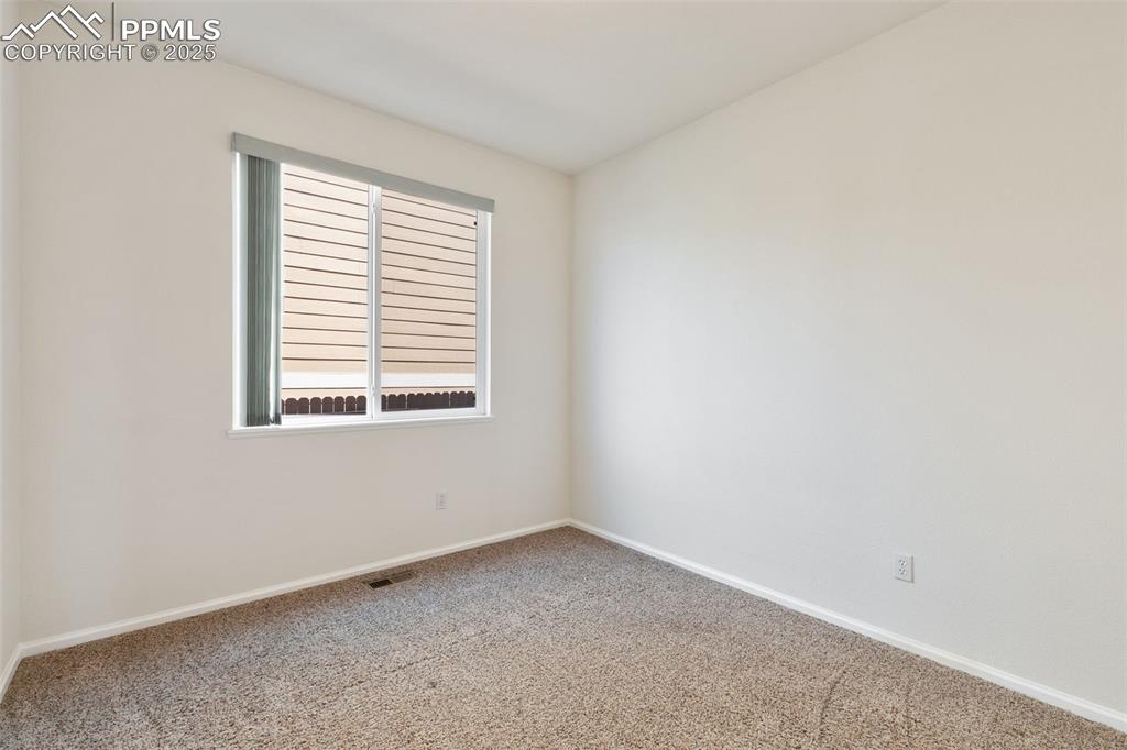 Image 17 of 28: Bedroom