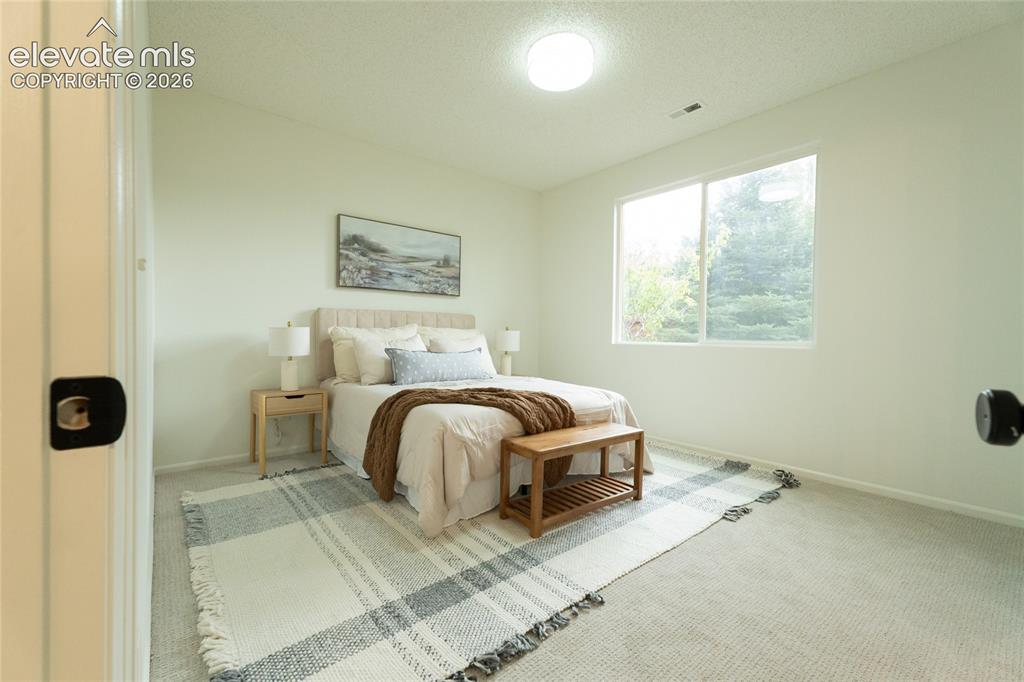 Image 12 of 26: Lots of natural light