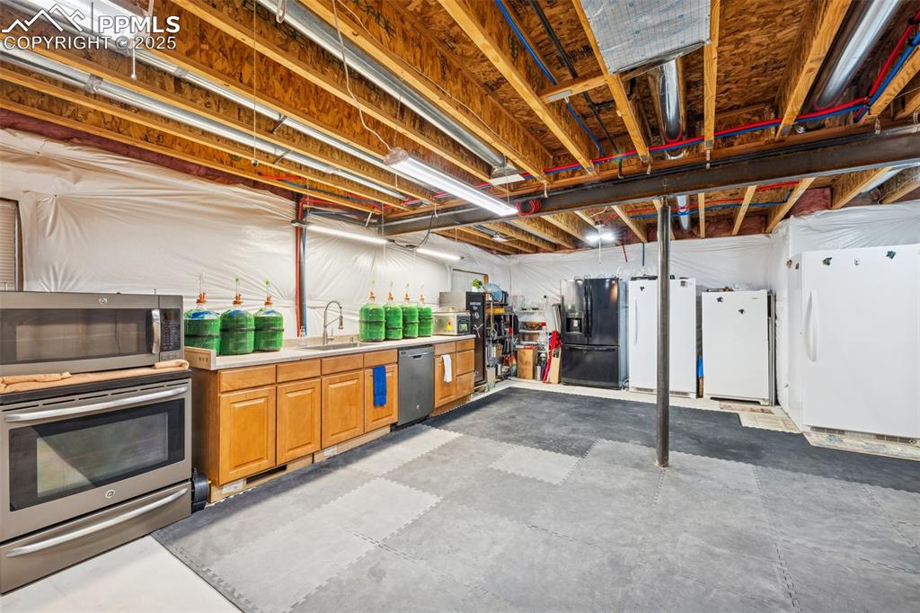 Image 40 of 45: Basement