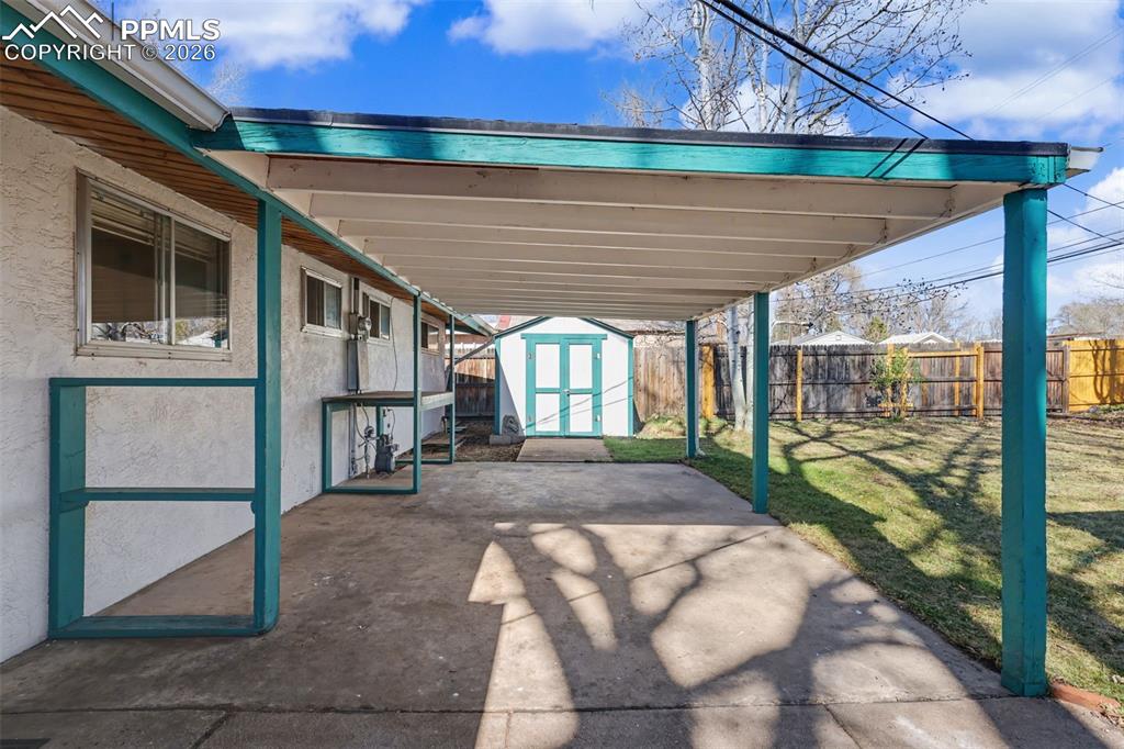 Image 30 of 34: Patio