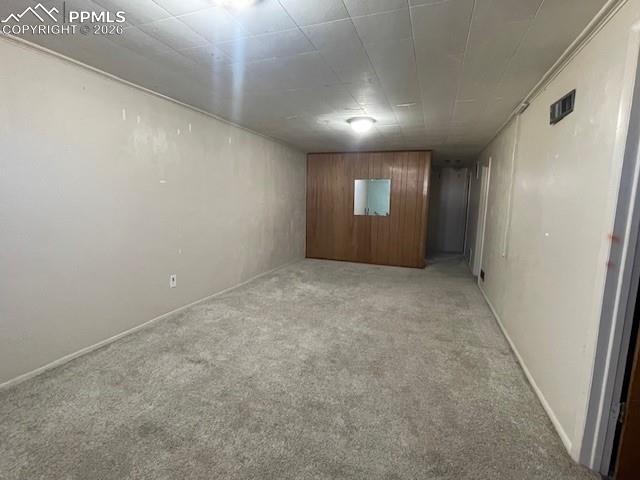 Image 12 of 12: Family Room