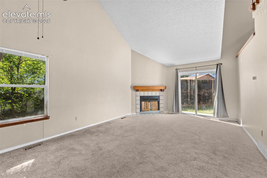 Image 6 of 30: Living Room