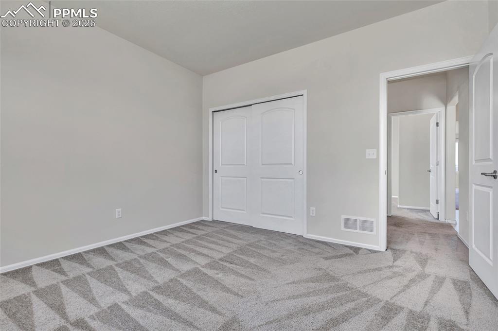 Image 12 of 25: Bedroom