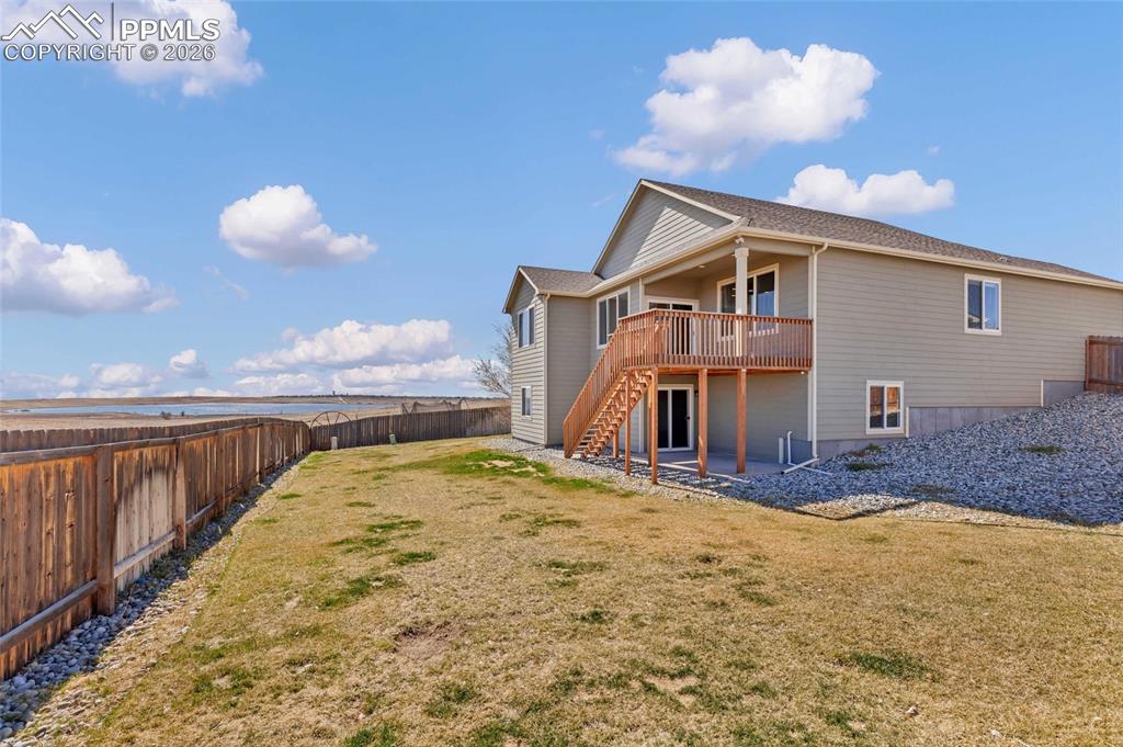 Image 24 of 25: Back of Structure