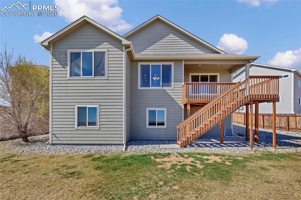 Image 25 of 25: Back of Structure