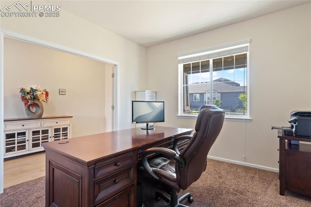 Image 5 of 30: Office