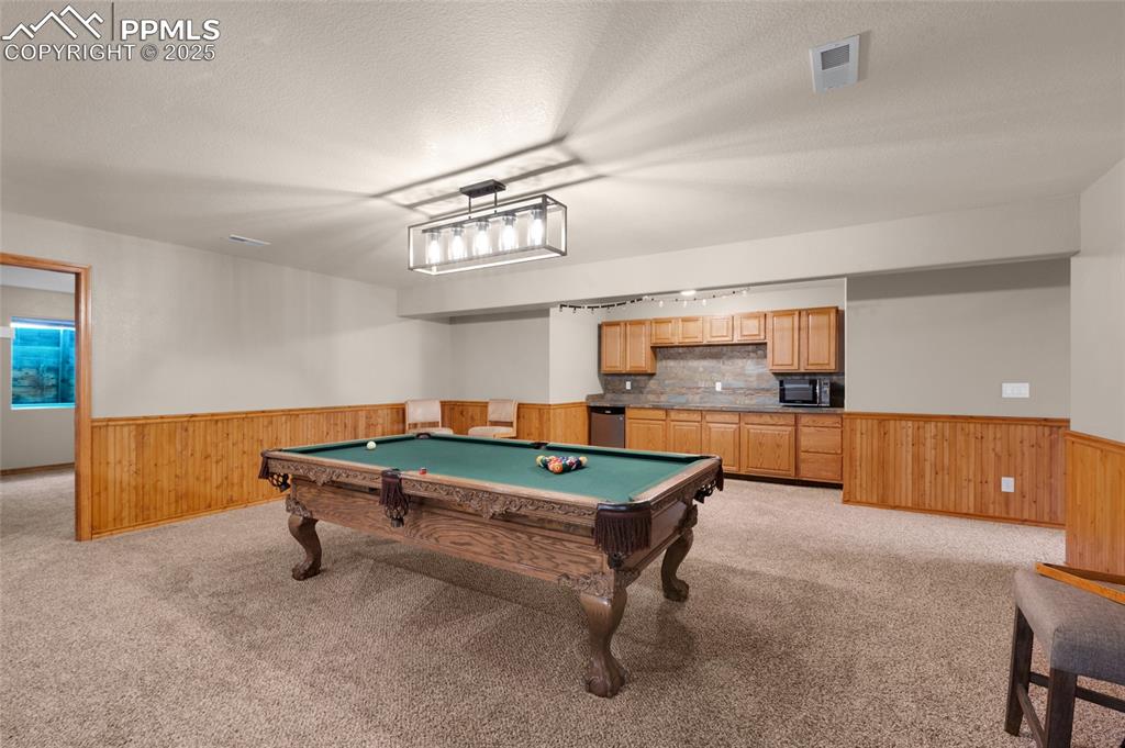 Image 26 of 45: Game Room
