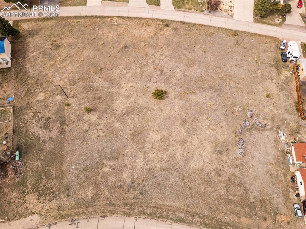 Image 3 of 3: Birds eye view of property