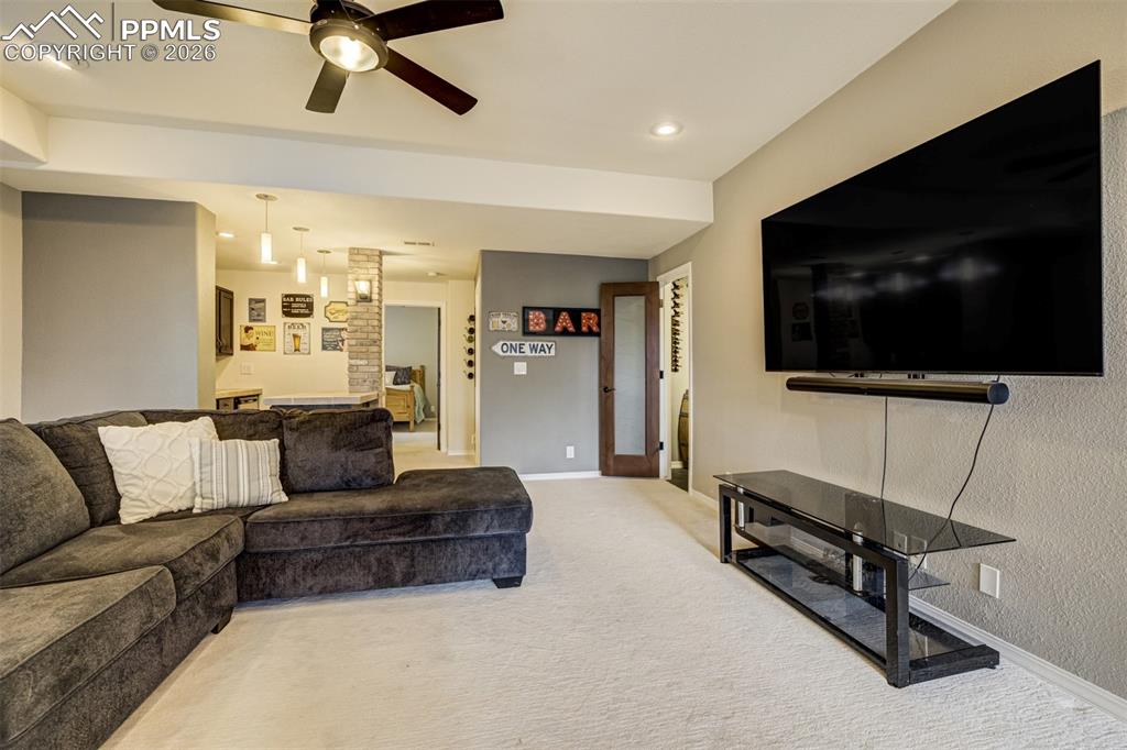 Image 30 of 50: Basement 