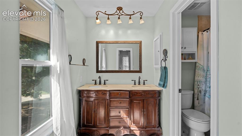 Image 25 of 34: Master Bathroom