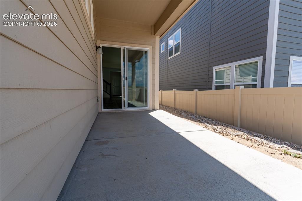 Image 8 of 32: Patio