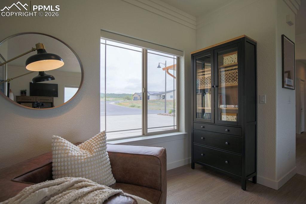 Image 3 of 34: Sitting Room