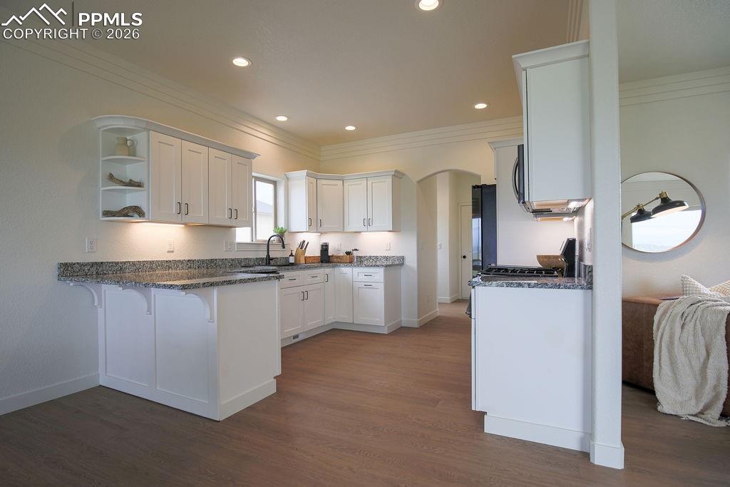 Image 9 of 34: Kitchen