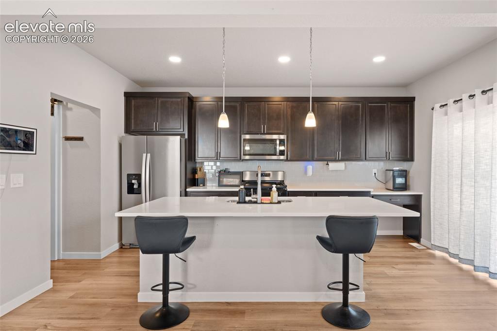 Image 10 of 30: Kitchen
