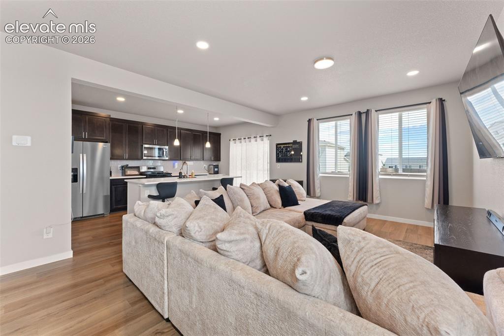 Image 6 of 30: Living Room