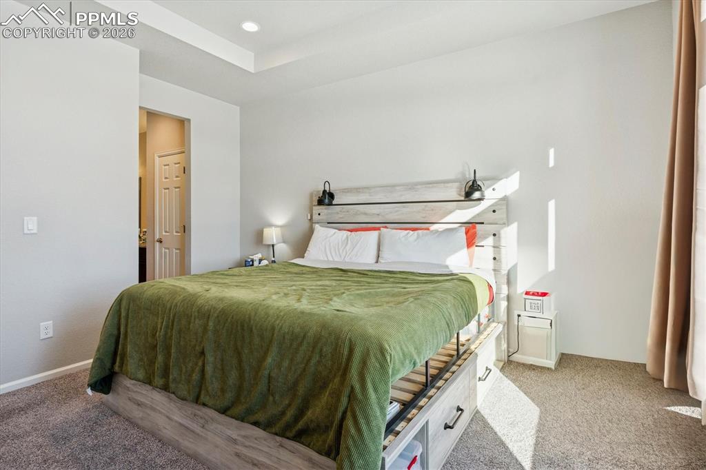 Image 11 of 24: Bedroom