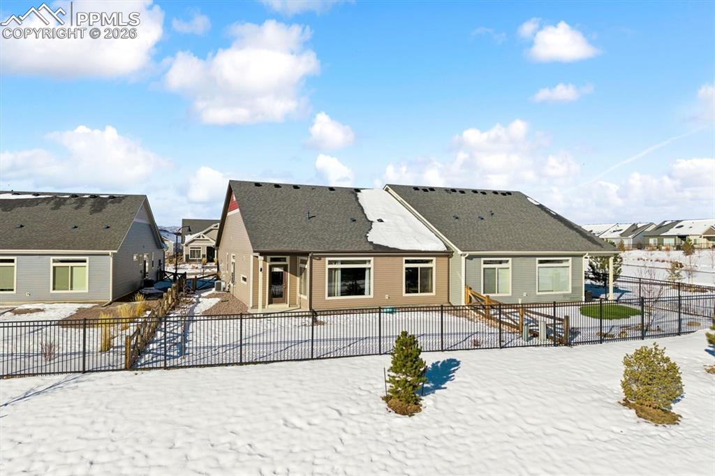 Image 3 of 24: Back of Structure