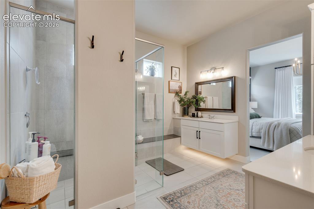 Image 19 of 48: Master Bathroom