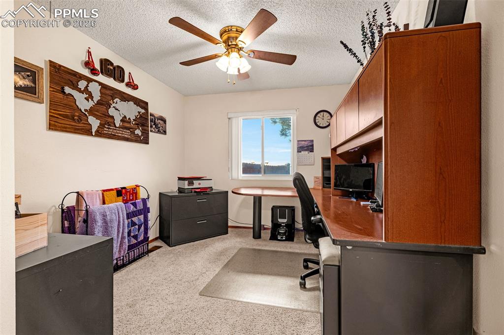 Image 10 of 44: Office