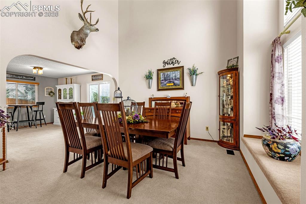 Image 6 of 44: Dining Area