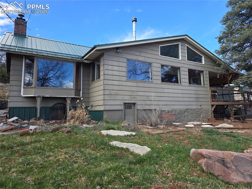 Image 5 of 5: Side of Structure