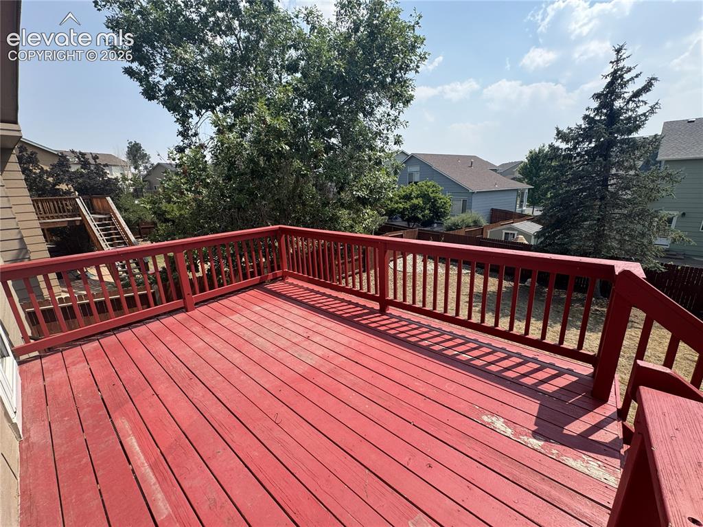 Image 38 of 43: Deck