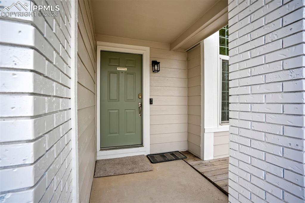 Image 6 of 40: Entry