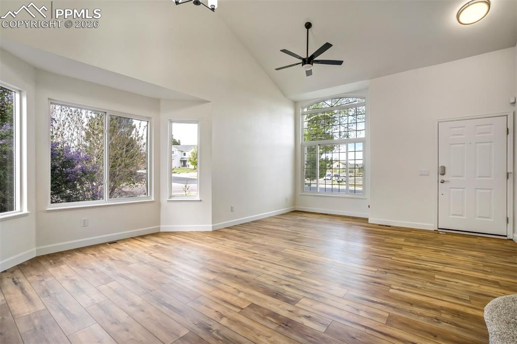 Image 7 of 40: Living Room