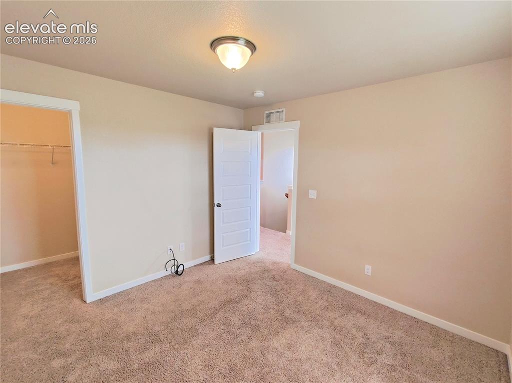 Image 19 of 37: Bedroom