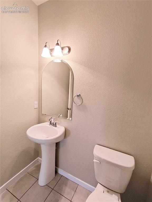 Image 28 of 37: Bathroom