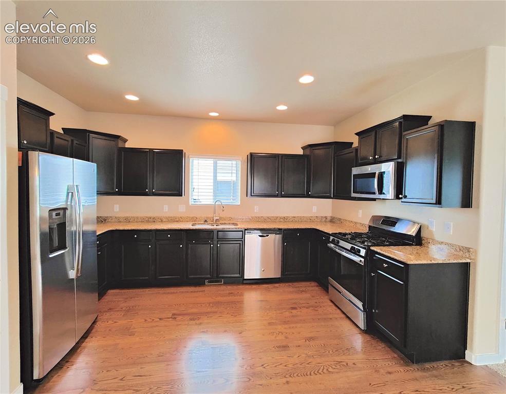 Image 6 of 37: Kitchen