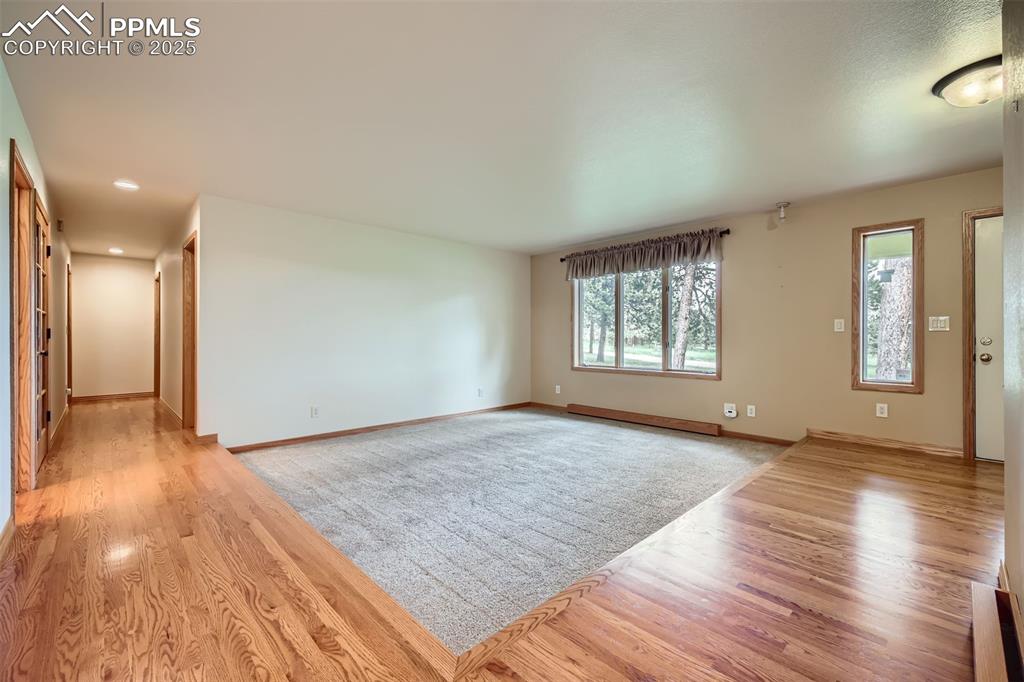 Image 10 of 50: Living Room