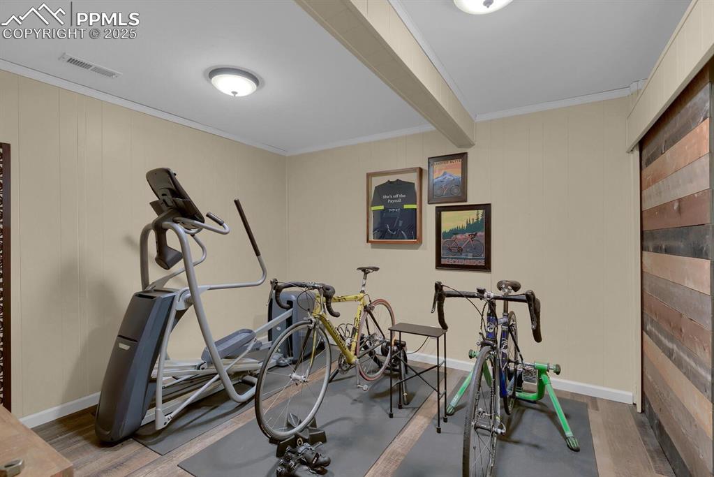 Image 36 of 42: Exercise Room