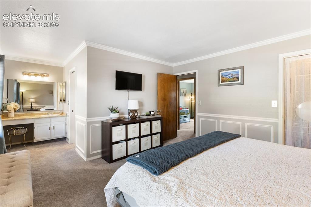 Image 18 of 26: Master Bedroom