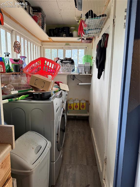 Image 8 of 12: Laundry