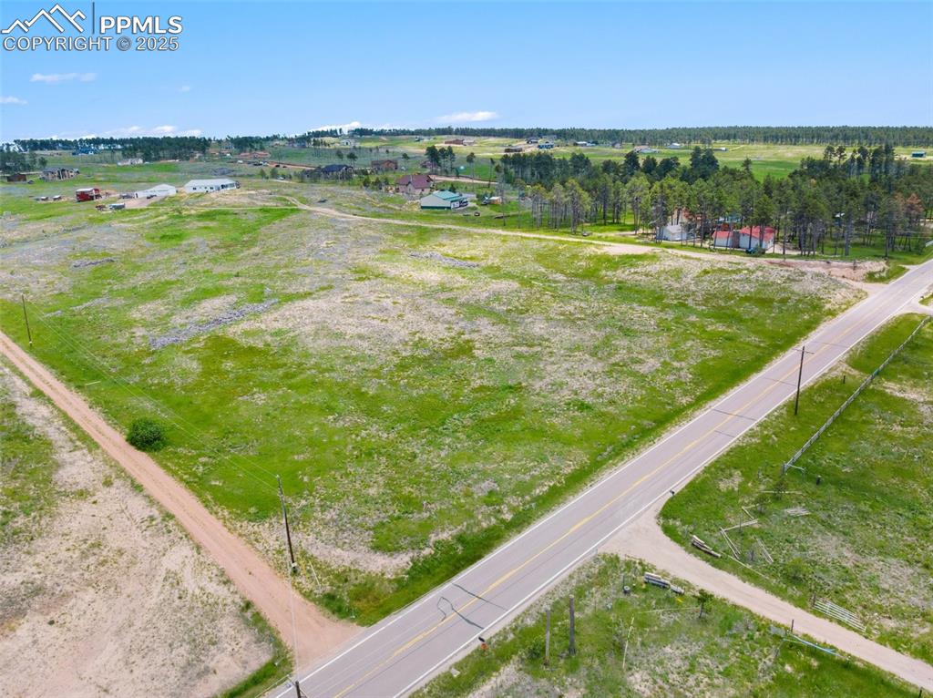 Image 6 of 22: Lot is fenced and runs along Herring